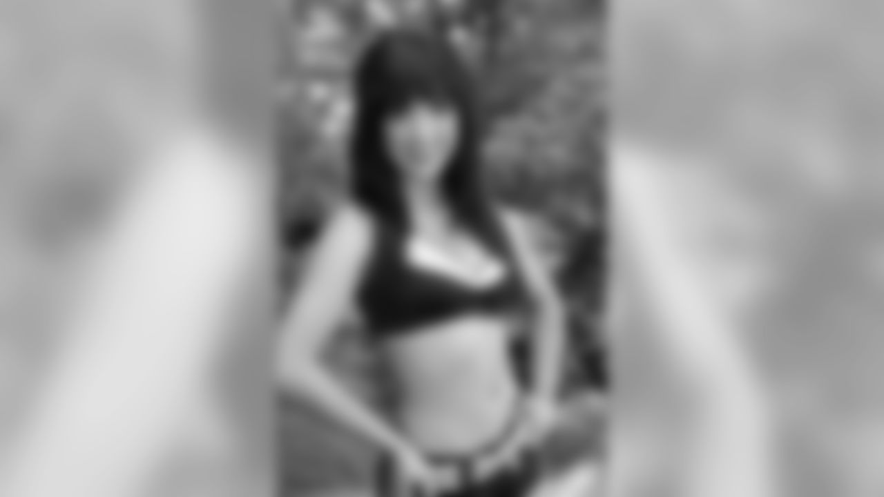 Allie A. // 2011 Atlanta Falcons Cheerleaders Studio Shots // 2011 // Atlanta -