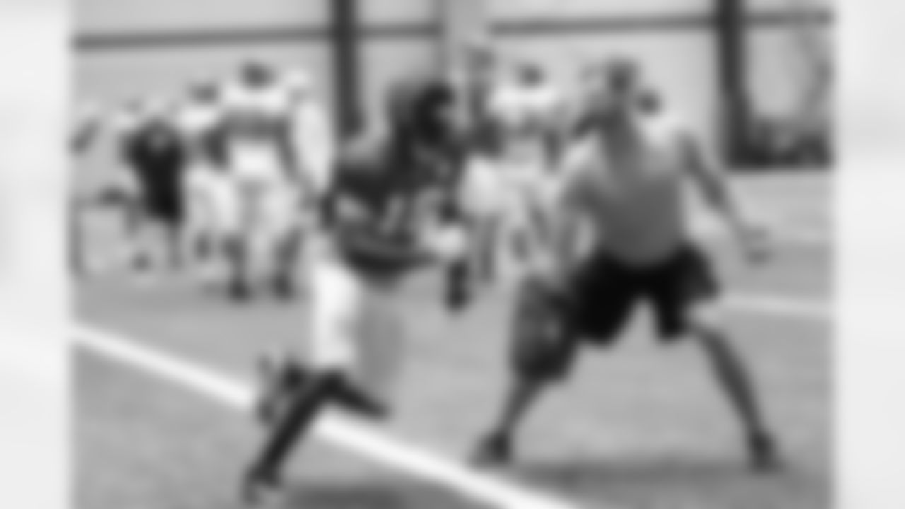 WR Drew Davis