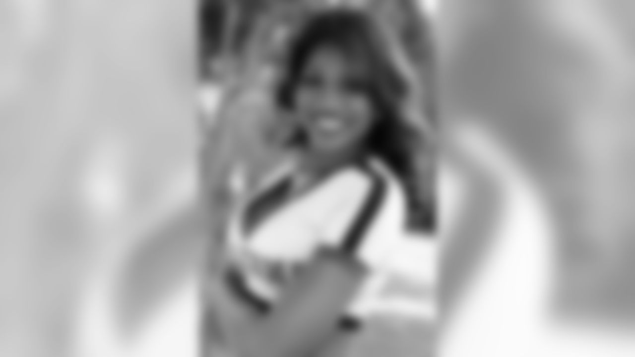 Denita C. // 2011 Atlanta Falcons Cheerleaders Studio Shots // 2011 // Atlanta -