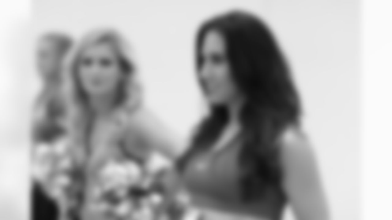 Jennifer T. // Atlanta Falcons Cheerleaders Practice // 7/7/2011 // Atlanta -