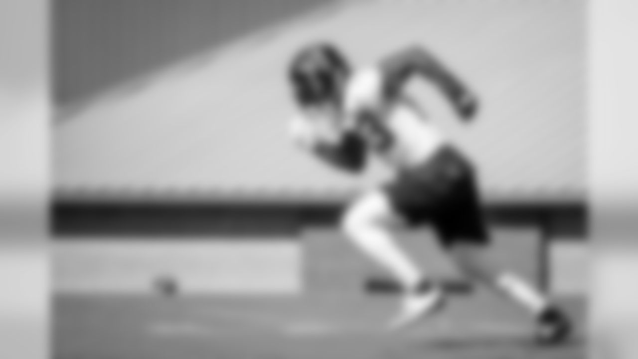 Atlanta Falcons running back Brian Hill #23 runs during practice. (Photo by Kara Durrette/Atlanta Falcons).