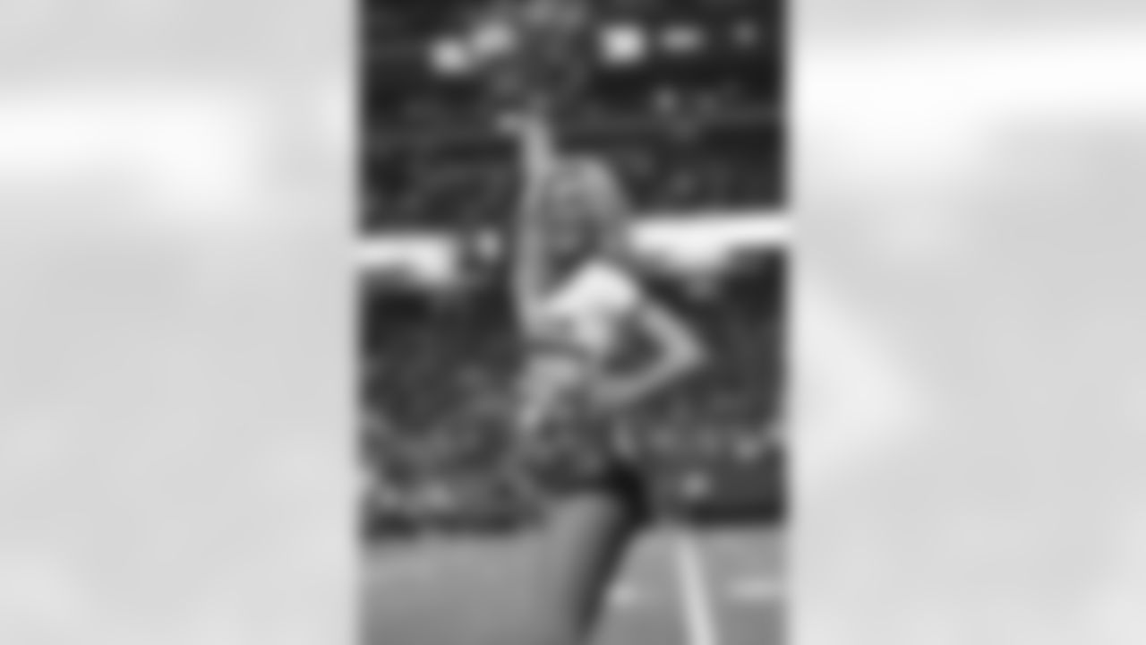Jamie K. // Falcons vs. Dolphins - Cheerleaders // August 12, 2011 // Atlanta -