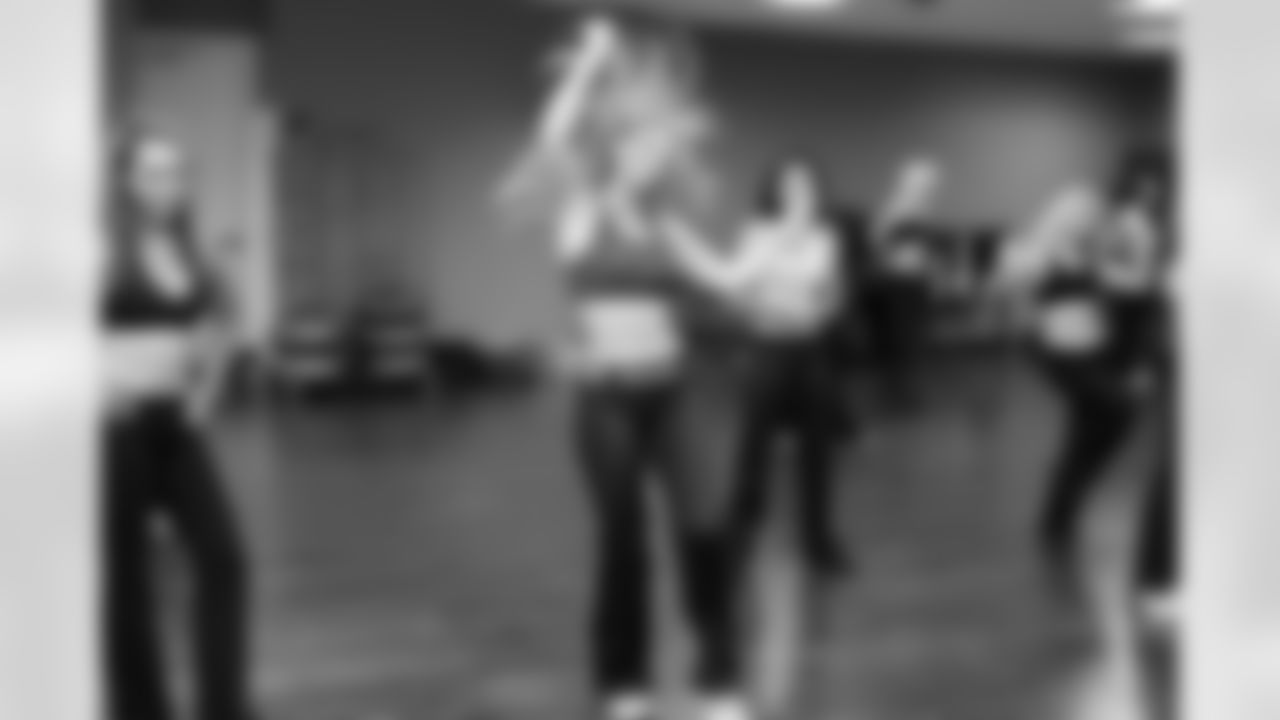 Naiz B. // Atlanta Falcons Cheerleaders Practice // 7/7/2011 // Atlanta -