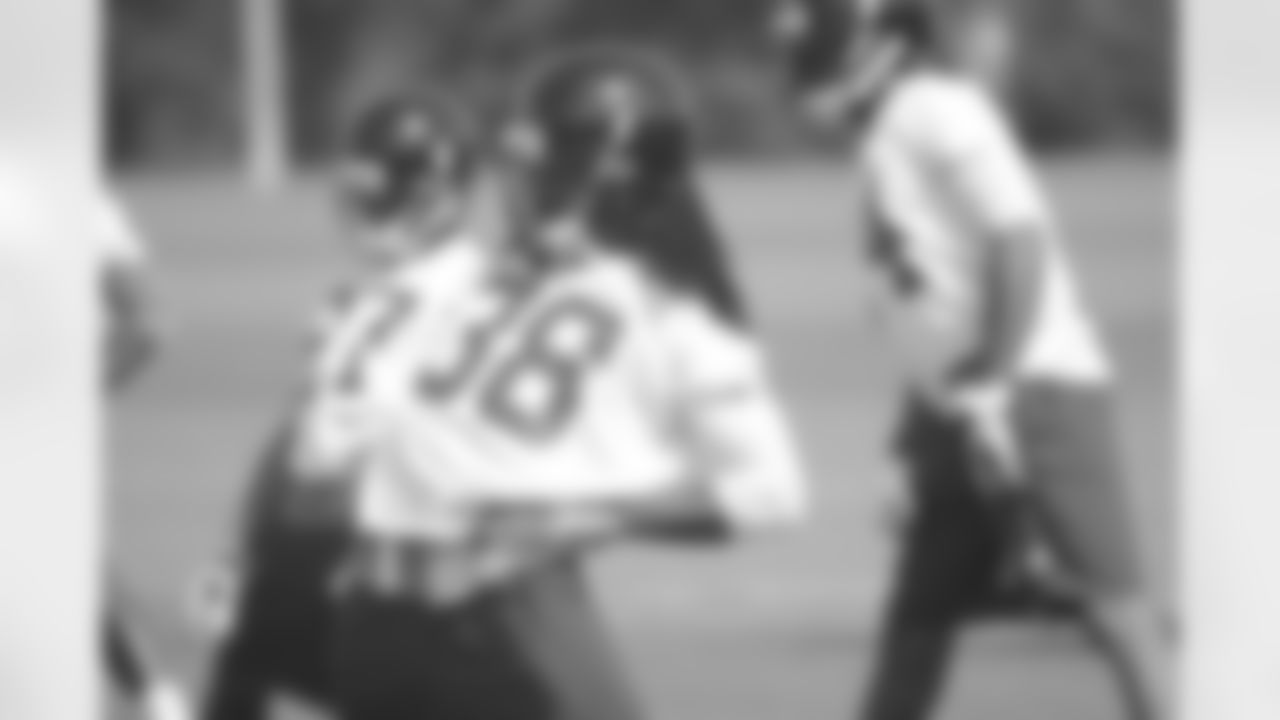 The Atlanta Falcons continued their third week of OTAs in Flowery Branch // Offseason Training Activities - 2012 // June 13, 2012 // Flowery Branch, Ga. -
