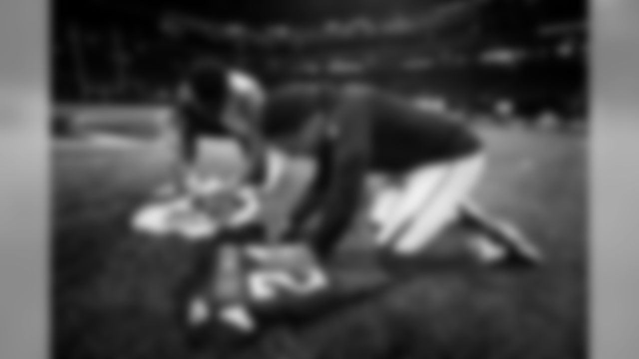 Atlanta Falcons running back Devonta Freeman #24 and Washington Redskins running back Chris Thompson #25 jersey swap after the game at Mercedes-Benz Stadium in Atlanta, Georgia, on Thursday August 22, 2019. (Photo by Kara Durrette/Atlanta Falcons)