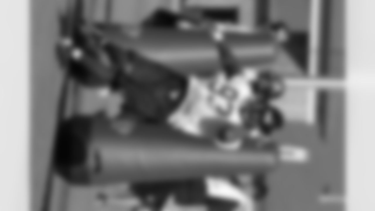 DE Ray Edwards // 2011 Russell Athletic Training Camp - Day 11 // August 11, 2011 // Flowery Branch, Ga. —