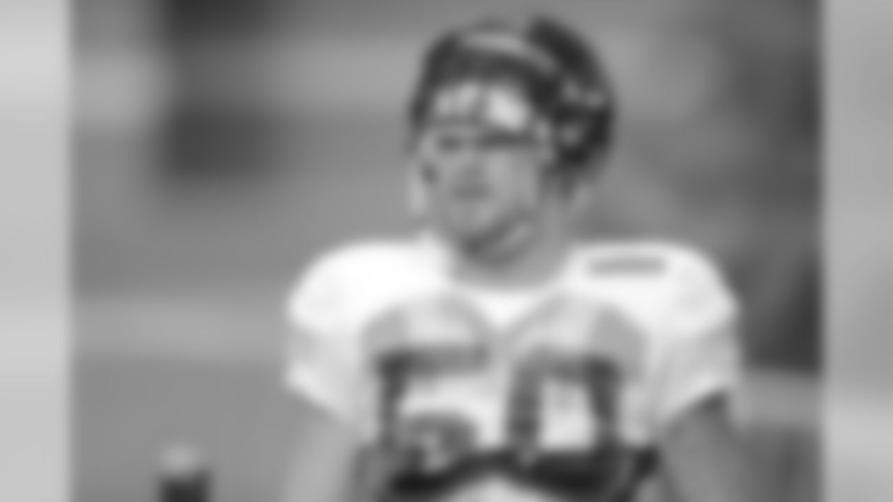 LB Pat Schiller