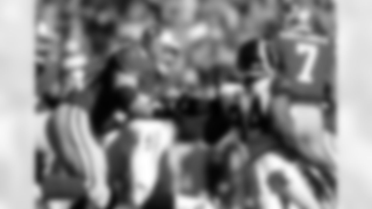 T Joe Staley
