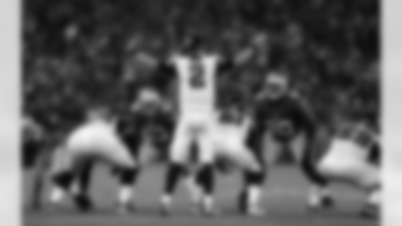 QB Matt Ryan sets up the offense