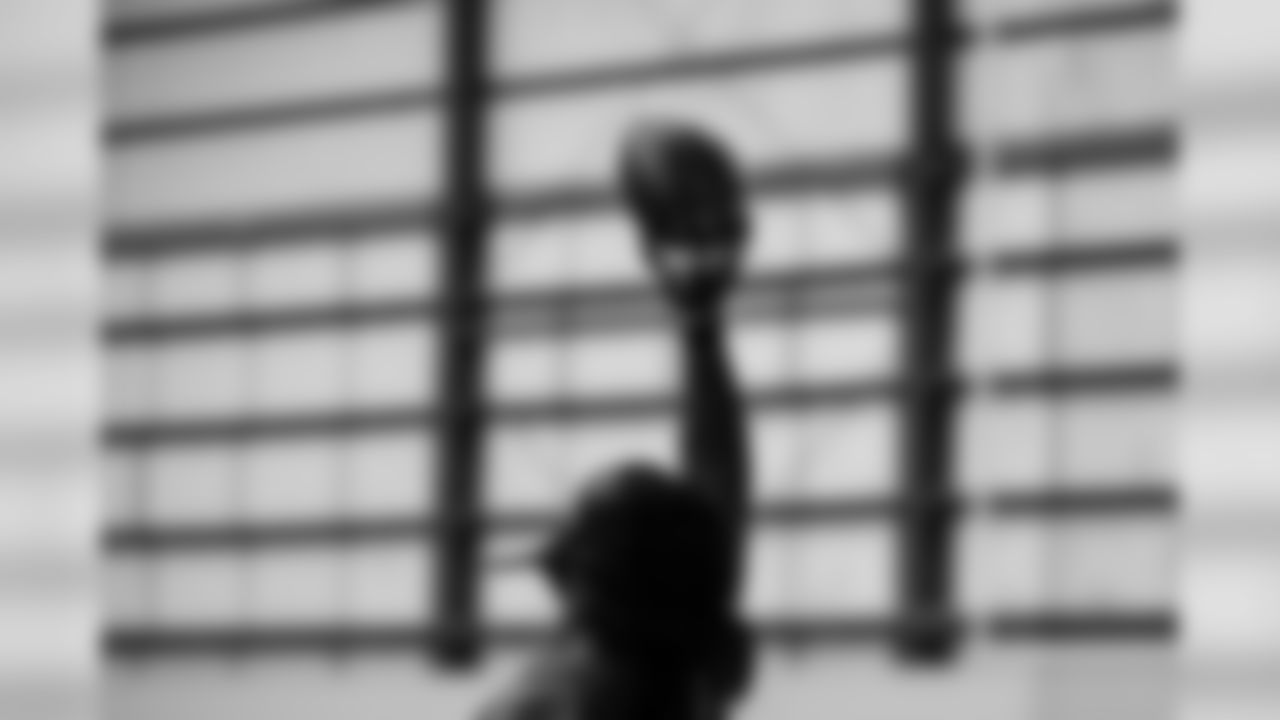 LB De'Vondre Campbell