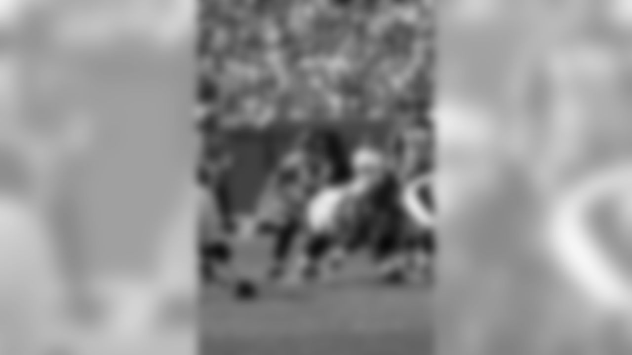 Falcons at Browns // 10/10/10 - Cleveland Browns Stadium