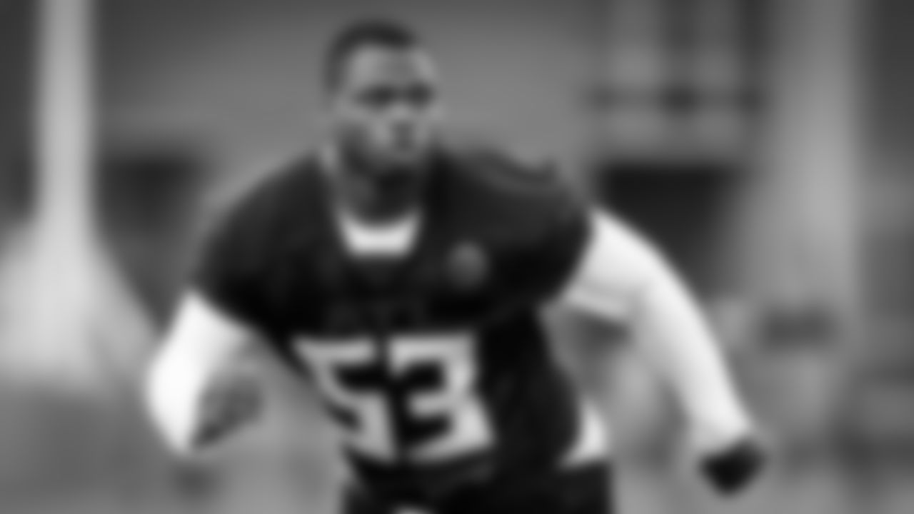 Atlanta Falcons linebacker Erroll Thompson #53 in action during field work drills in Phase II of the Atlanta Falcons offseason program on May 18, 2021.