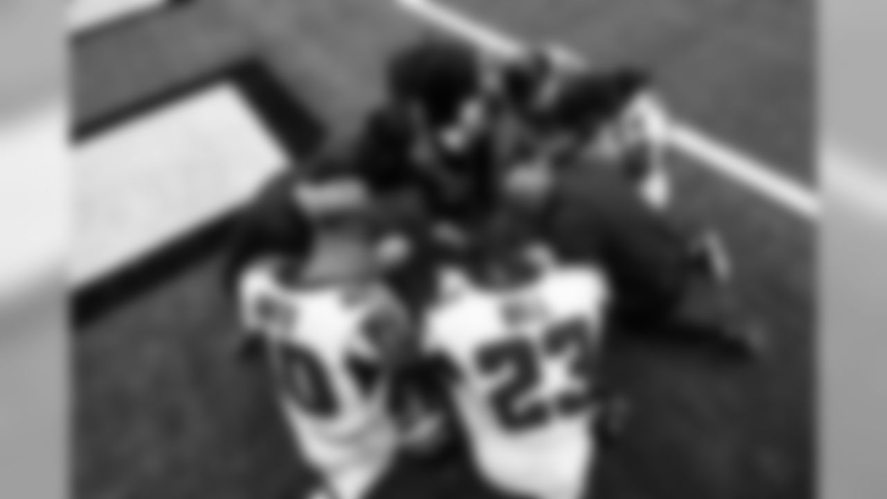 The running backs pray at NRG Stadium in Houston, Texas, on Sunday October 6, 2019. (Photo by Alika Jenner/Atlanta Falcons)