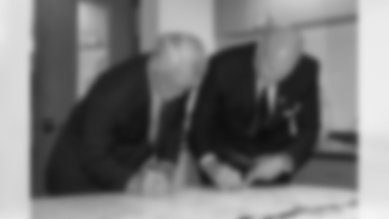 Atlanta Falcons former head coach Dan Reeves and current head coach Dan Quinn