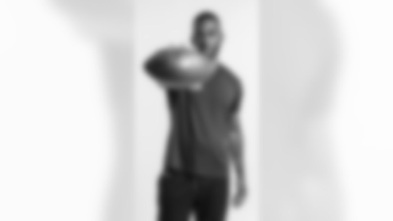 Florida tight end Kyle Pitts poses for a portrait Wednesday, March 3, 2021 in Santa Ana, Calif. (Todd Rosenberg via AP)