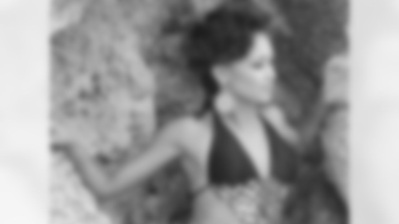 Brittiney W. // 2011 Atlanta Falcons Cheerleaders Swimsuit Calendar Photo Shoot // 2011 // Bermuda -