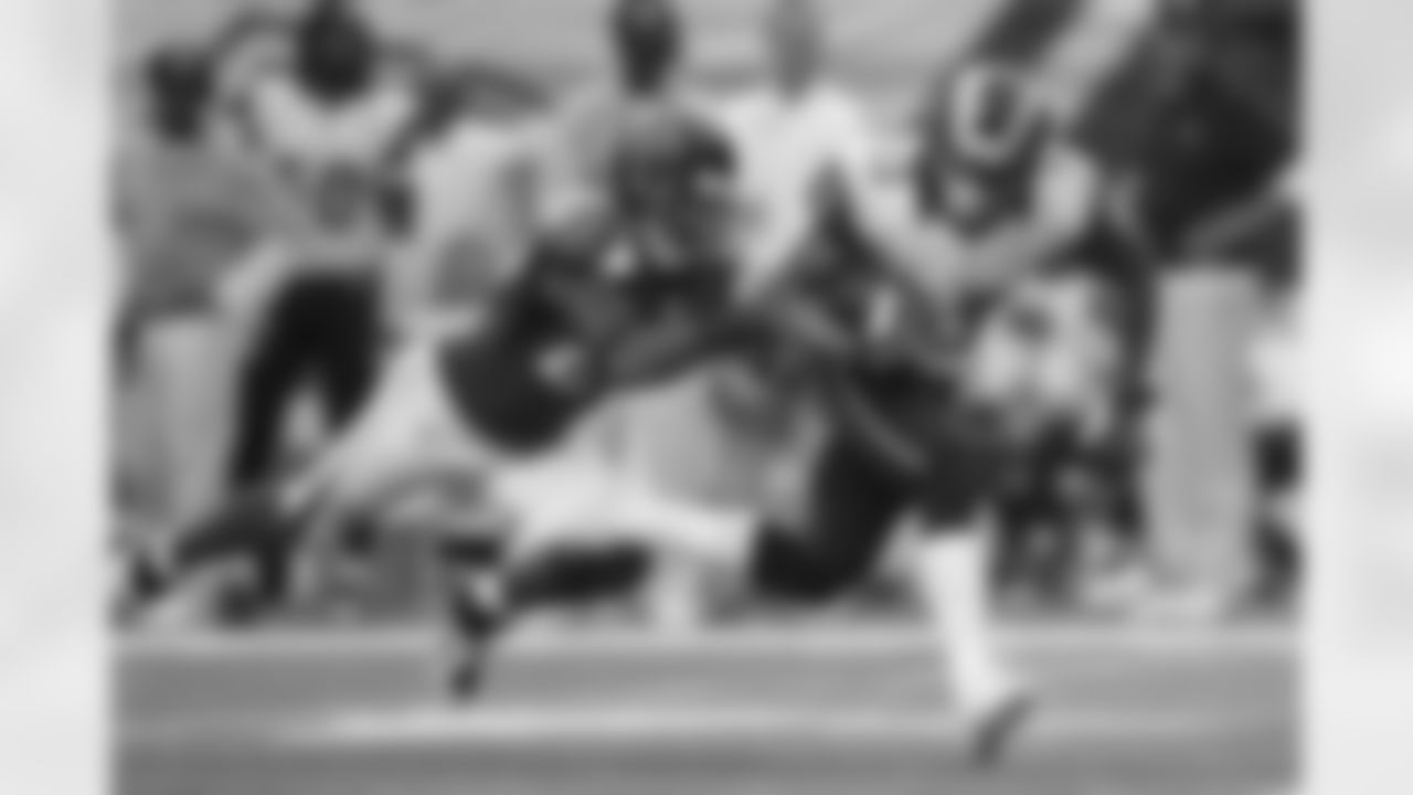 CB Robert McClain makes one of his nine tackles Sunday
