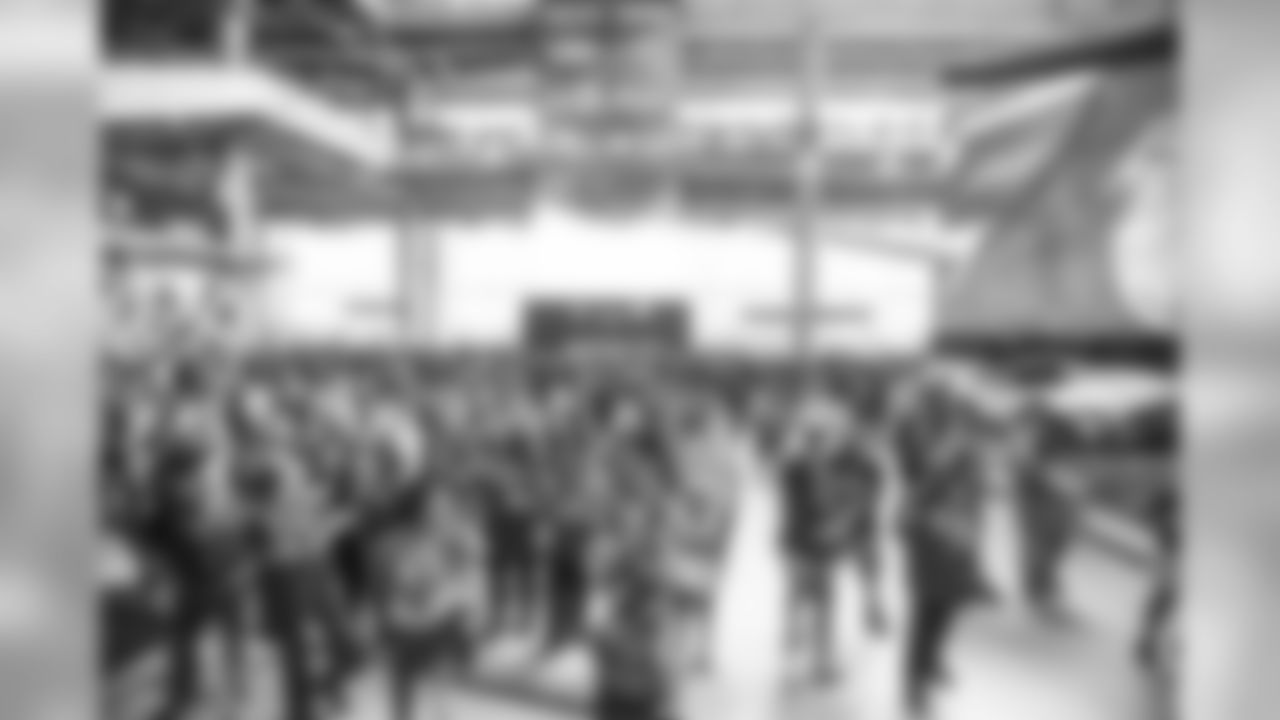 CARvsATL_CM_FanPhoto_09162018_0022