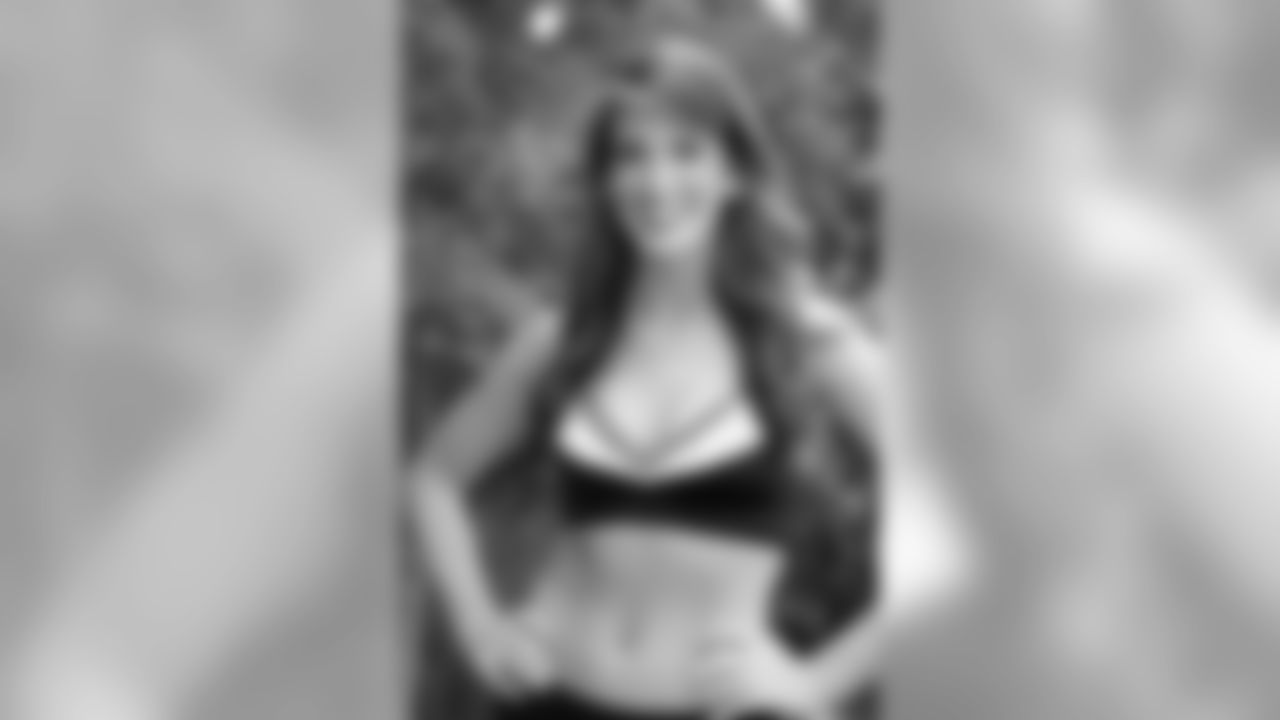 Emily B. // 2011 Atlanta Falcons Cheerleaders Studio Shots // 2011 // Atlanta -