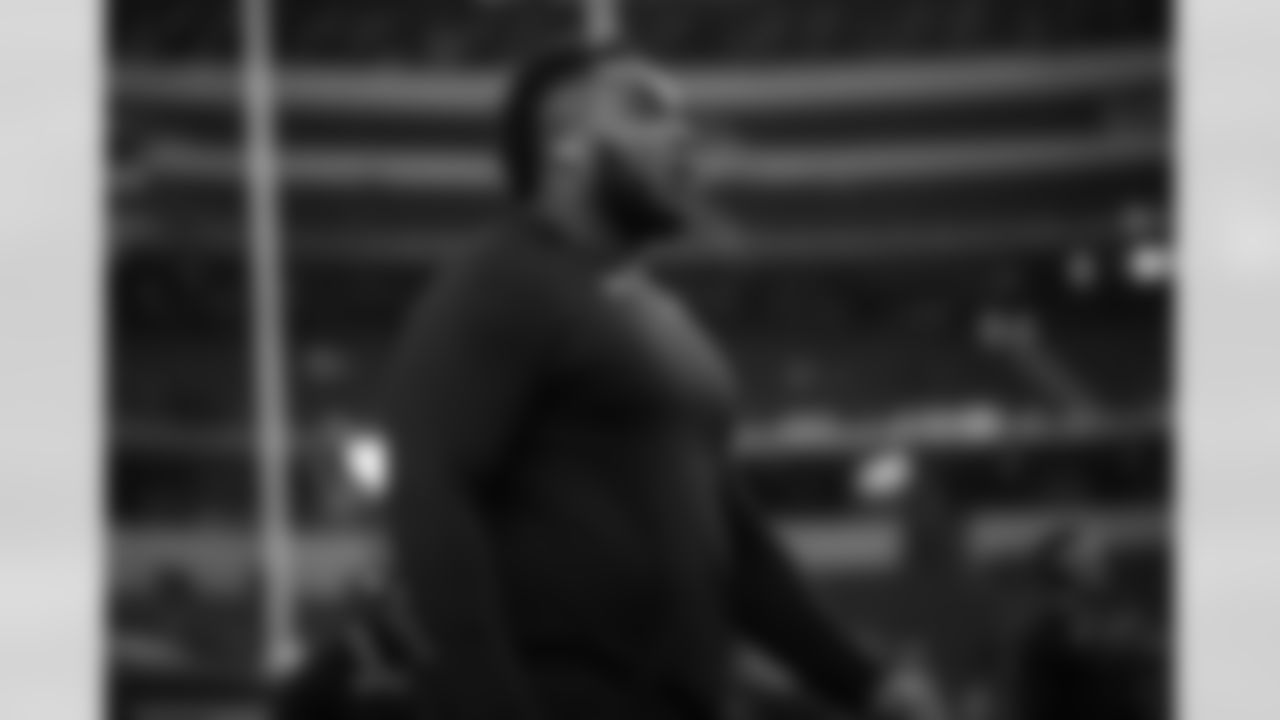Atlanta Falcons defensive end Grady Jarrett #97 warms up prior to a game against the Dallas Cowboys at AT&T Stadium in Arlington, Texas on Sunday, November 14, 2021. (Photo by Steffenie Burns/Atlanta Falcons)