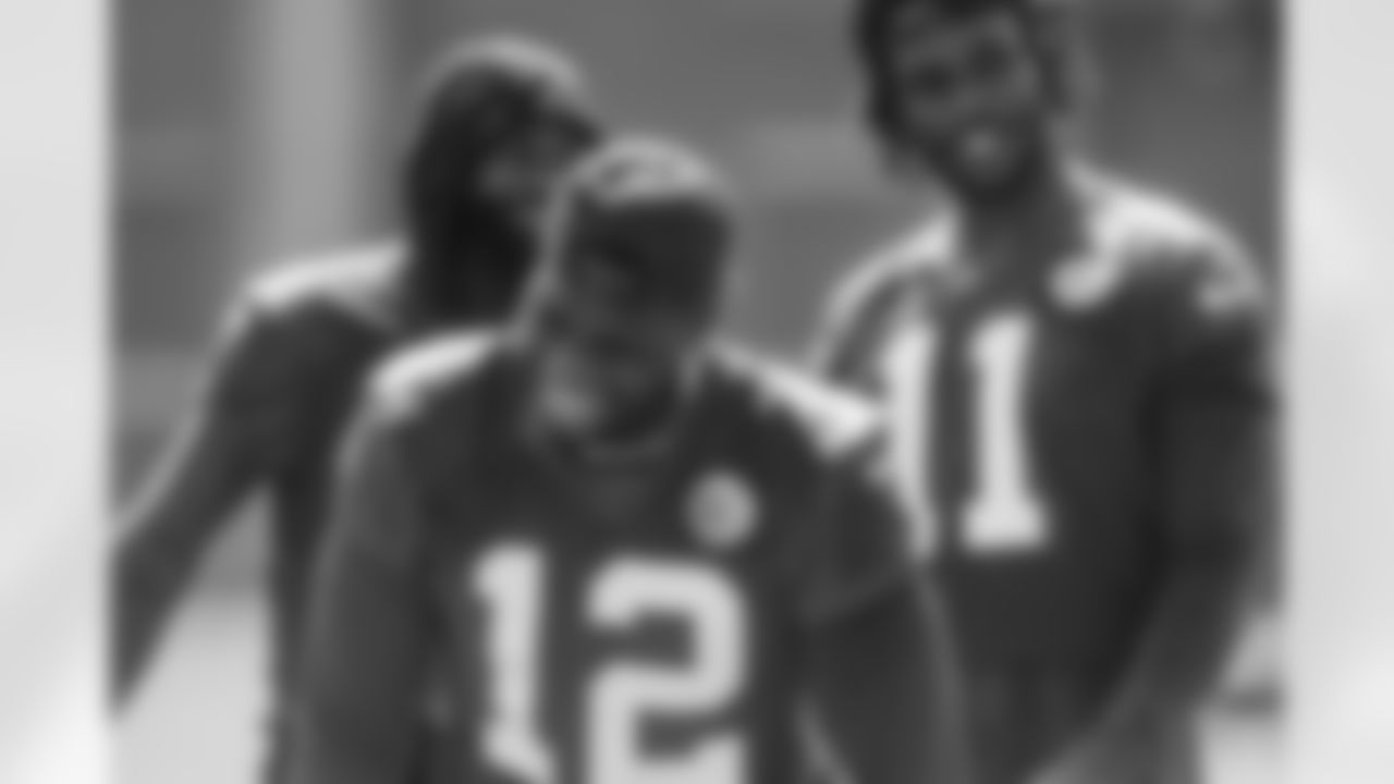WR Mohamed Sanu