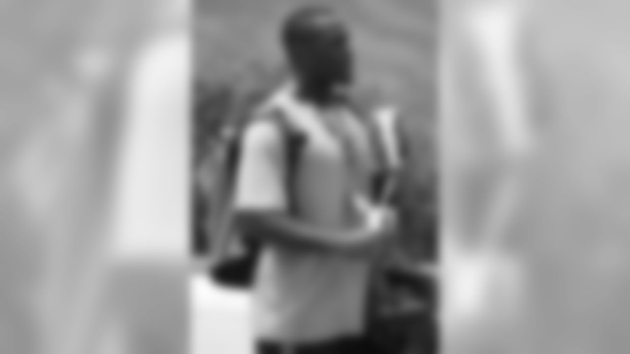 LB Prince Shembo arrives at 2014 Atlanta Falcons Training Camp