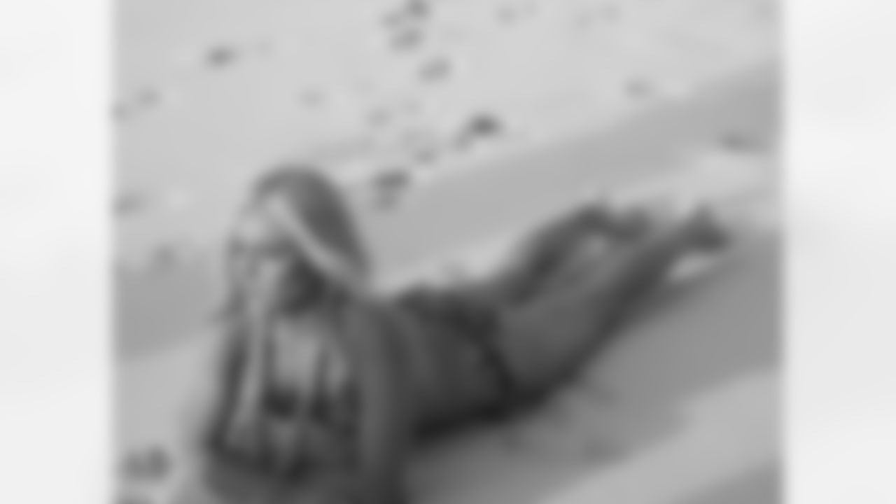 Kelsi D. // Atlanta Falcons Cheerleaders Swimsuit Calendar Photo Shoot - Day 4 // 5/29/11 // Bermuda -