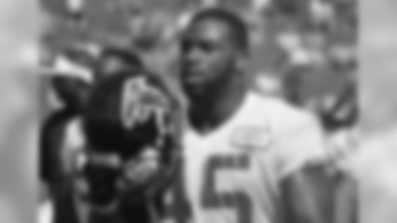Sitting on the fringes of the depth chart is DE Jacques Smith. Going into the final preseason game, Smith has everything to prove in order to make it past the final cut that will drop the roster from 75 to 53.