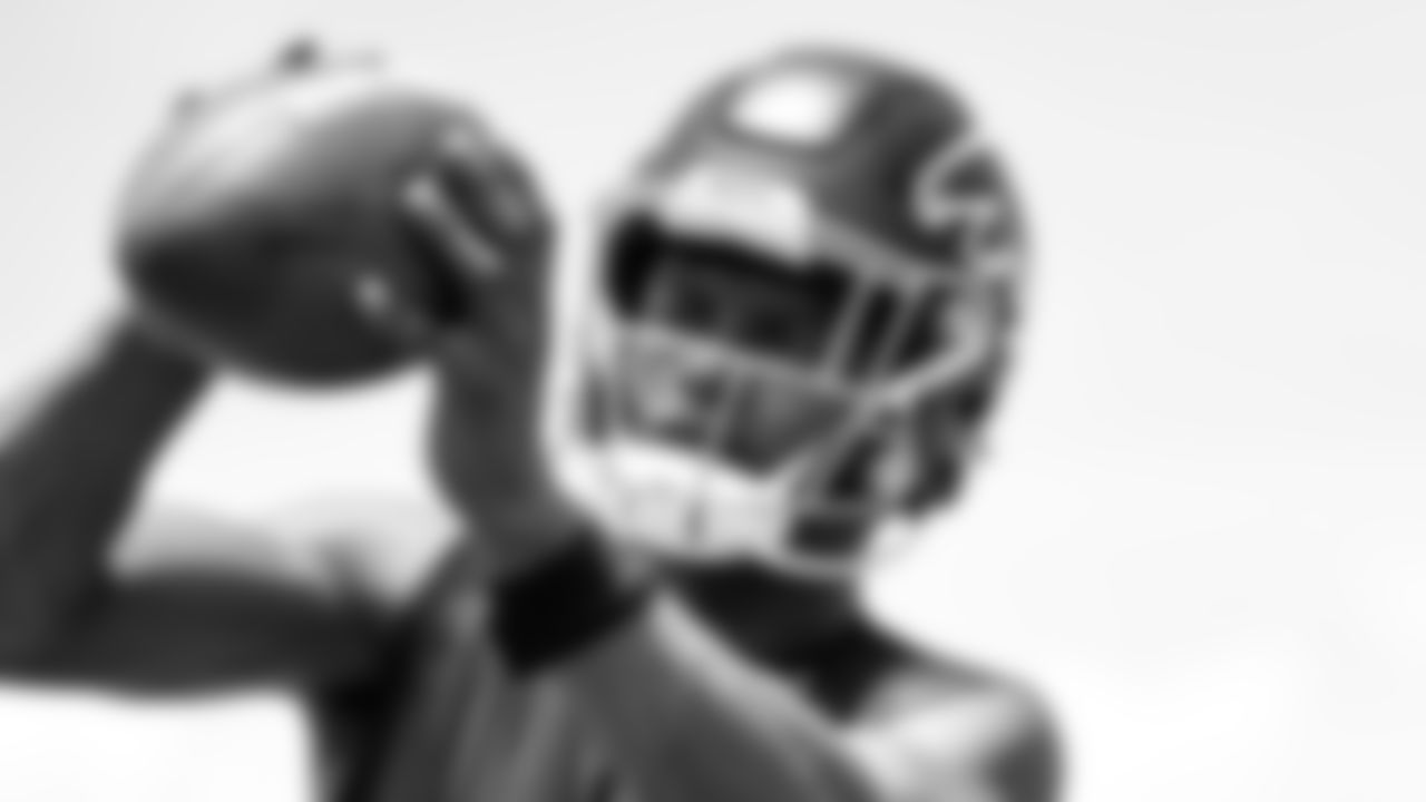 Atlanta Falcons safety Jaylinn Hawkins #32 makes a catch during organized team activities in Phase III of the Atlanta Falcons offseason program on June 4, 2021.