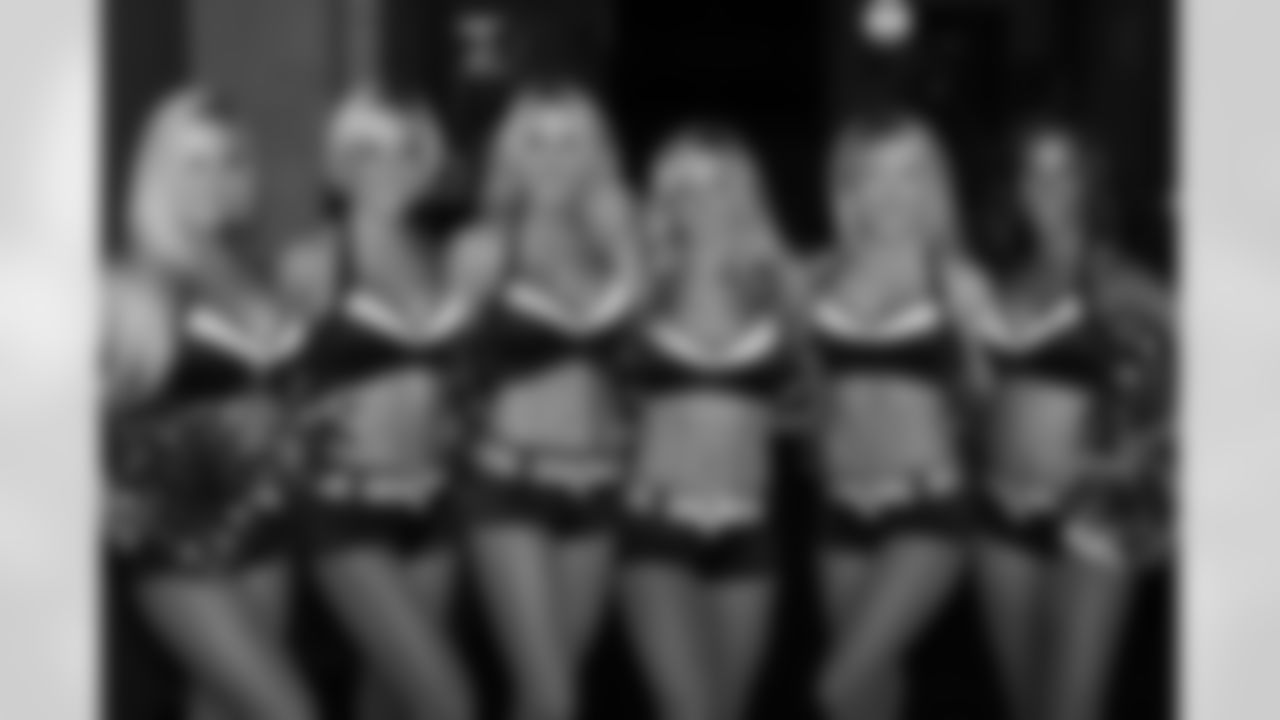 Falcons Cheerleaders 2010