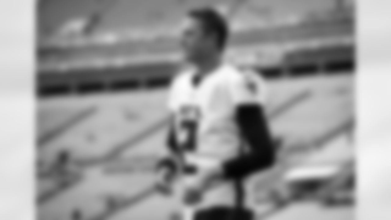 Atlanta Falcons quarterback Matt Ryan #2 warms up prior to a game against the Jacksonville Jaguars at TIAA Bank Field in Jacksonville, Florida on Sunday, November 28, 2021. (Photo by Courtney Culbreath/Atlanta Falcons)