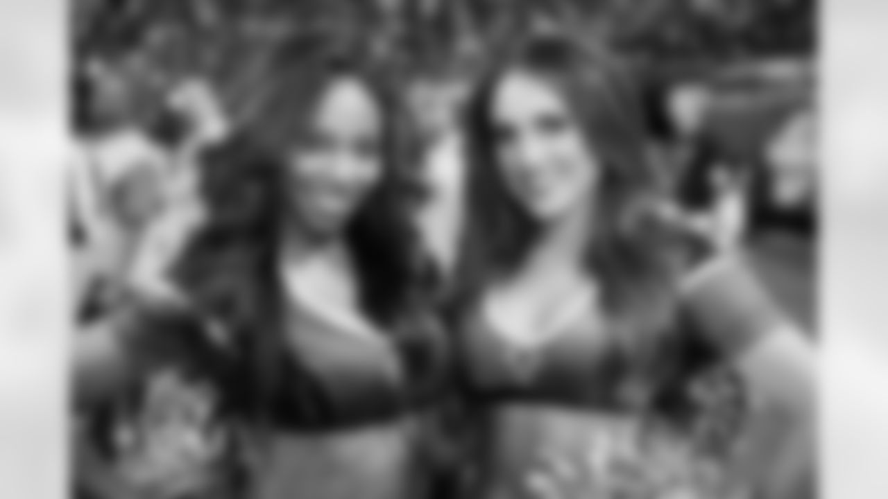 Atlanta Falcons Cheerleaders Amber B. and Lindsay M.