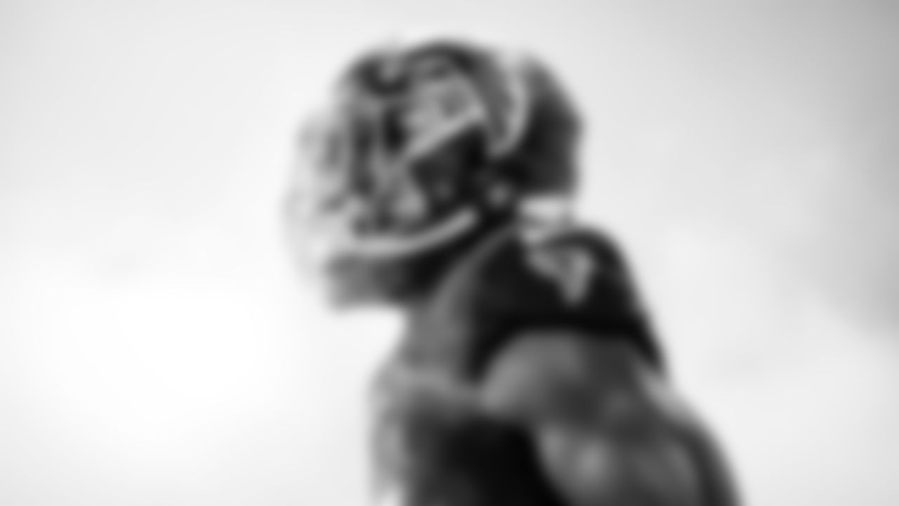 Atlanta Falcons linebacker Lorenzo Carter #9 walks out before the game against the Carolina Panthers at Mercedes-Benz Stadium in Atlanta, Georgia on Sunday, October 30, 2022. (Photo by Matthew Grimes/Atlanta Falcons)