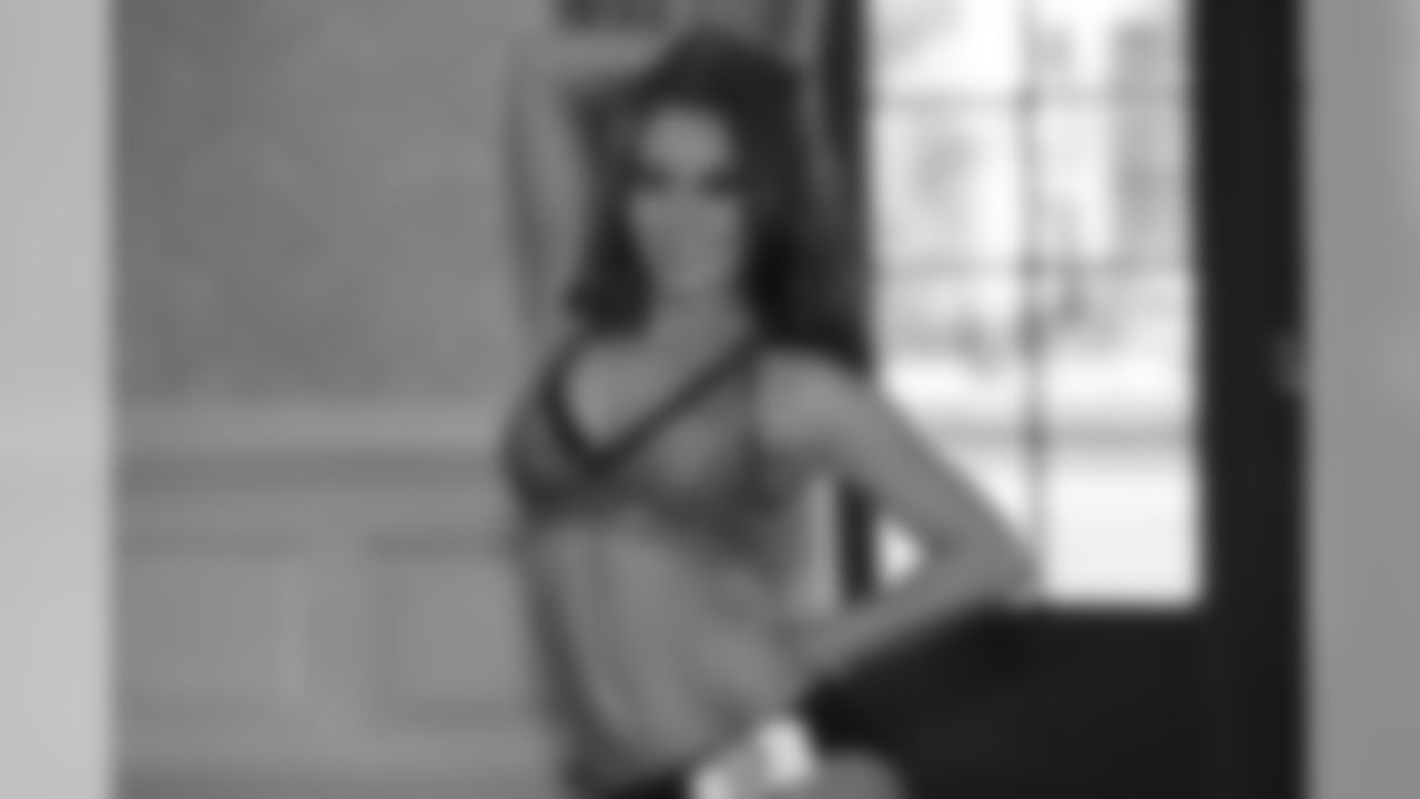 2011 Atlanta Falcons Cheerleader Final Auditions // 3/24/11 // Arthur M. Blank Family Office -
