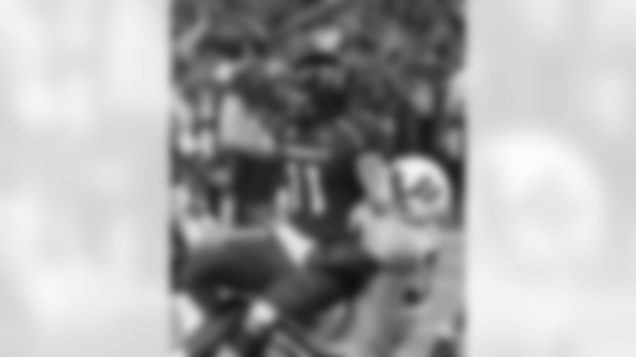 LB Torrey Green
