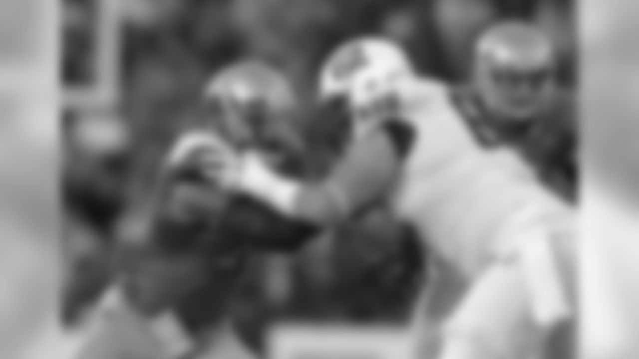 UCLA LB Anthony Barr during his senior season.