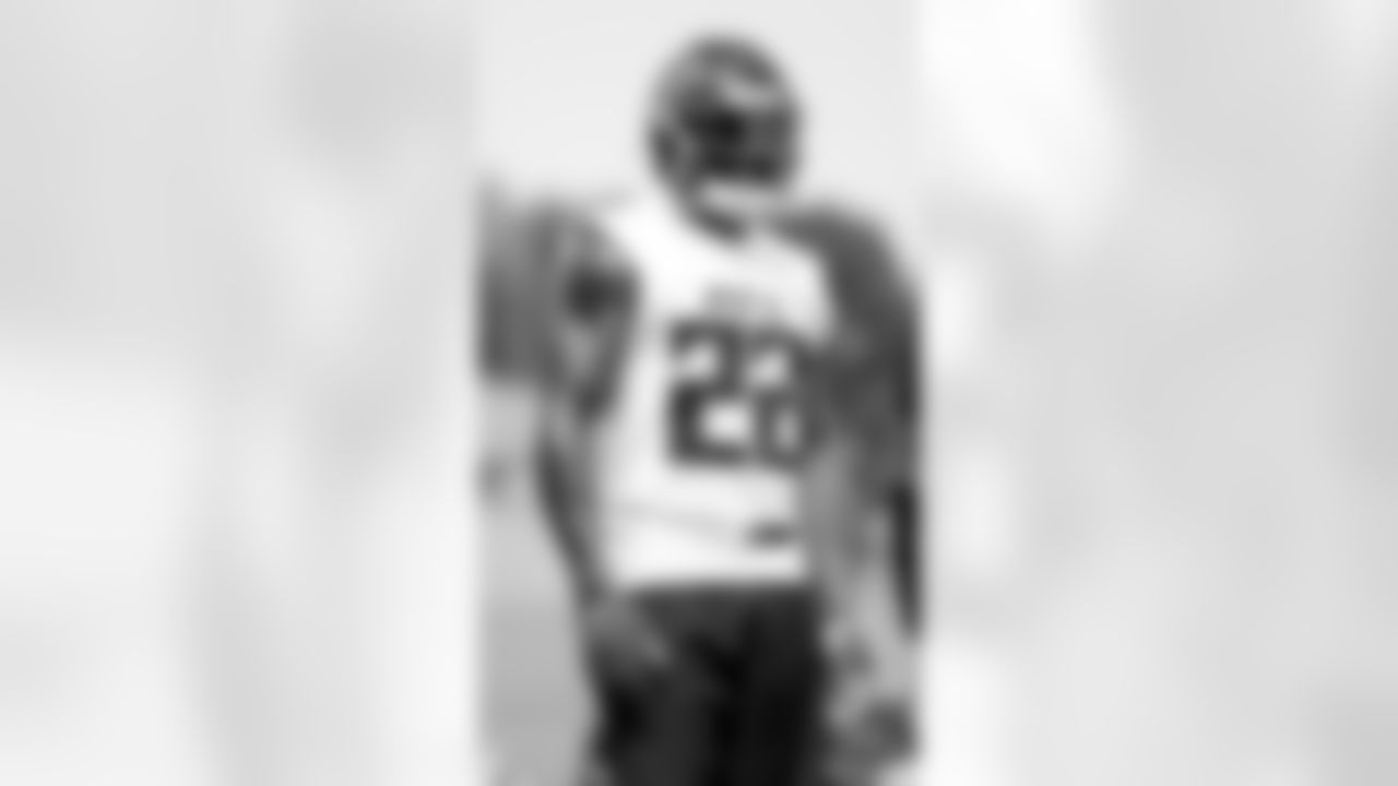 Atlanta Falcons safety Keanu Neal #22 smiles during practice at IBM Performance Field. (Photo by Kara Durrette/Atlanta Falcons)