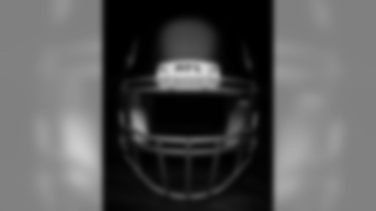 2020_AtlantaFalcons_Home_Helmet_1628