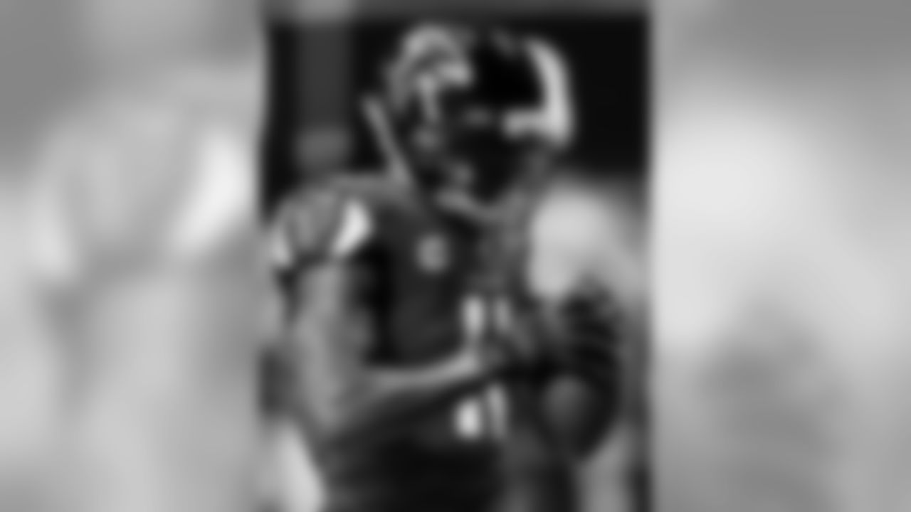 Atlanta Falcons wide receiver Julio Jones #11 before the game against the Philadelphia Eagles at Mercedes-Benz Stadium in Atlanta, GA, on Sunday September 15, 2019. (Photo by Kyle Hess/Atlanta Falcons)