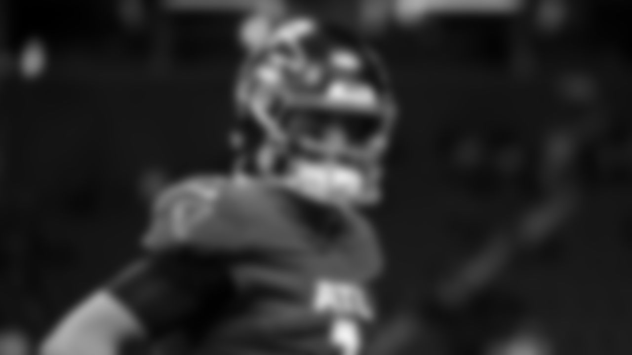 Atlanta Falcons quarterback Marcus Mariota #1 warms up before the game against the Chicago Bears at Mercedes-Benz Stadium in Atlanta, Georgia on Sunday, November 20, 2022. (Photo by Casey Sykes/Atlanta Falcons)