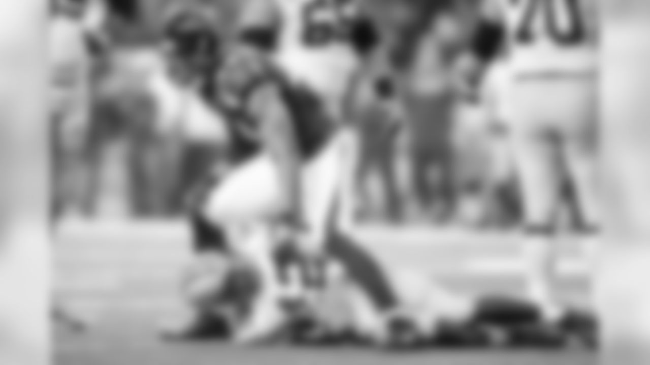Vote for OLB Vic Beasley