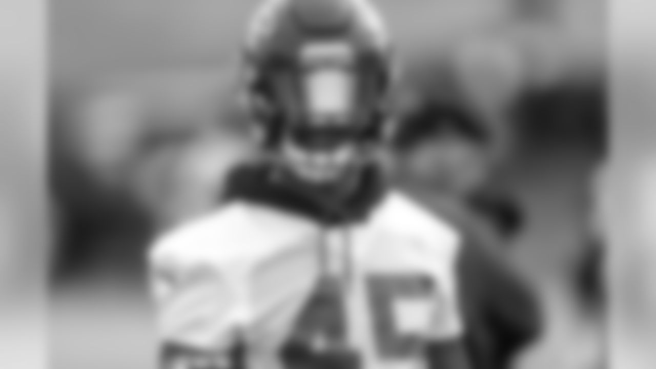 LB Deion Jones
Atlanta Falcons / Stacey Ward