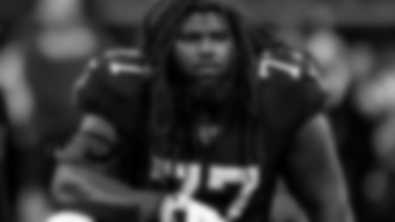 Atlanta Falcons offensive guard James Carpenter #77