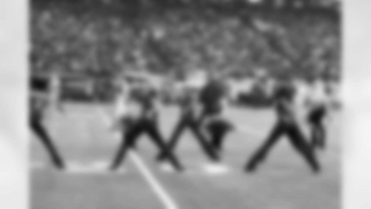 2009 Cheerleader Photos
