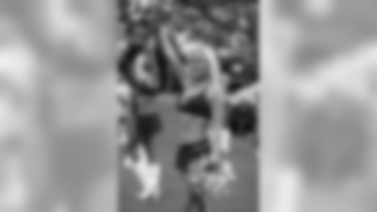 2009 Cheerleader Photos