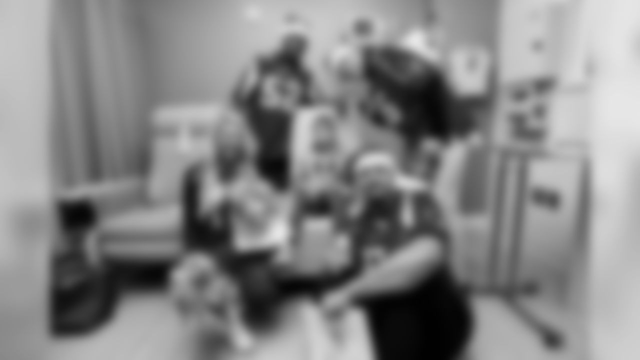 AF_20191209_Holiday-Caroling-CHOA-Egleston_SB2_5834