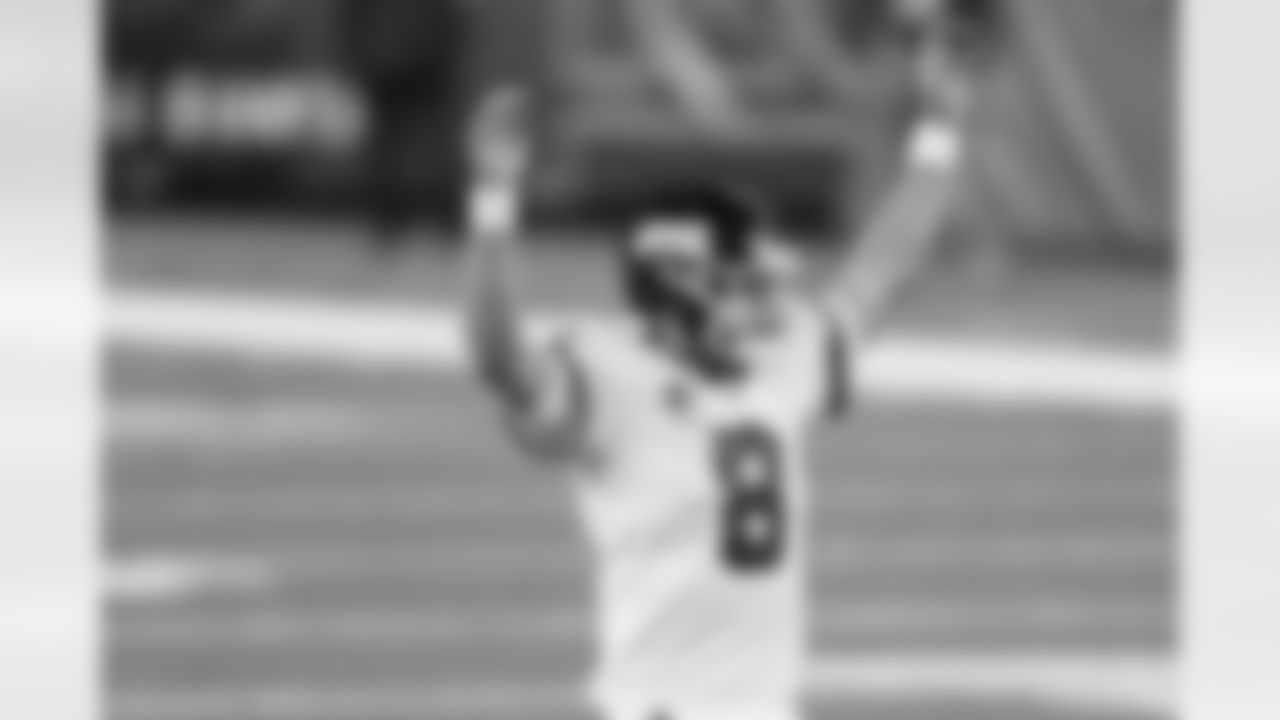 New York Giants quarterback Daniel Jones (8) celebrates during an NFL football game against the Tampa Bay Buccaneers on Monday, November 2, 2020 in East Rutherford, New Jersey. (Cooper Neill/NFL)