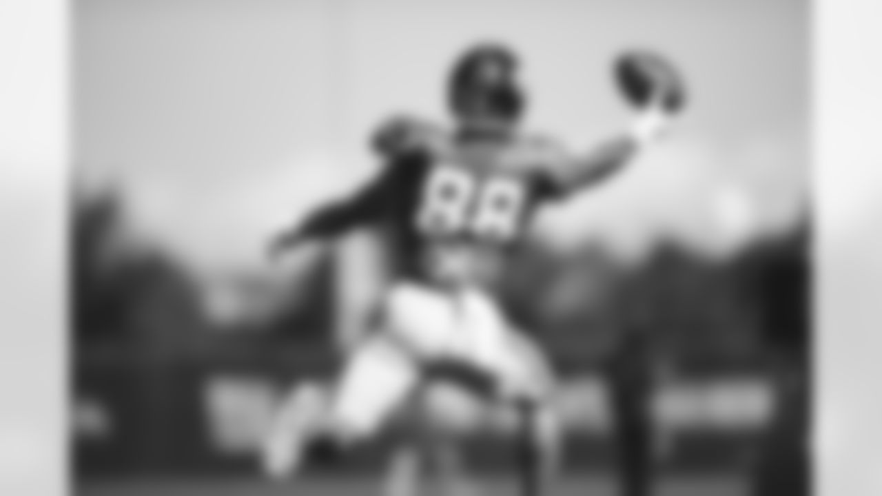 TE Evan Engram