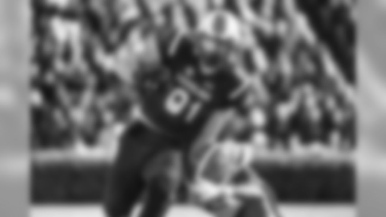 Tight End1. Hayden Hurst, South Carolina (AP Photo/Sean Rayford)2. Dallas Goedert, South Dakota State 3. Mike Gesicki, Penn State 4. Mark Andrews, Oklahoma 5. Will Dissly, Washington