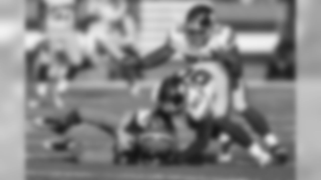 DE JASON PIERRE-PAULAfter tying his career-high last week, Pierre-Paul broke it this time around with three sacks against the Browns. He also returned a fumble 43 yards for a touchdown.